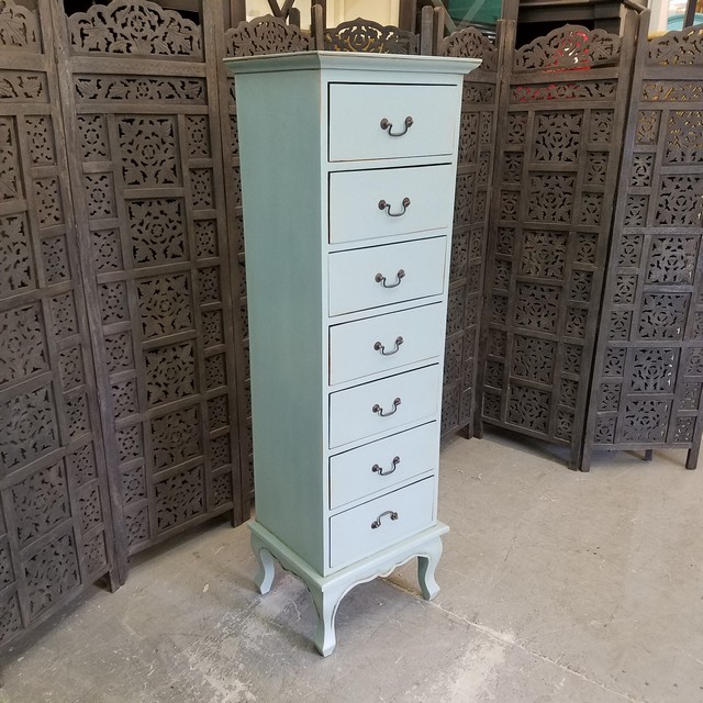 Dresser Nadeau Charlotte