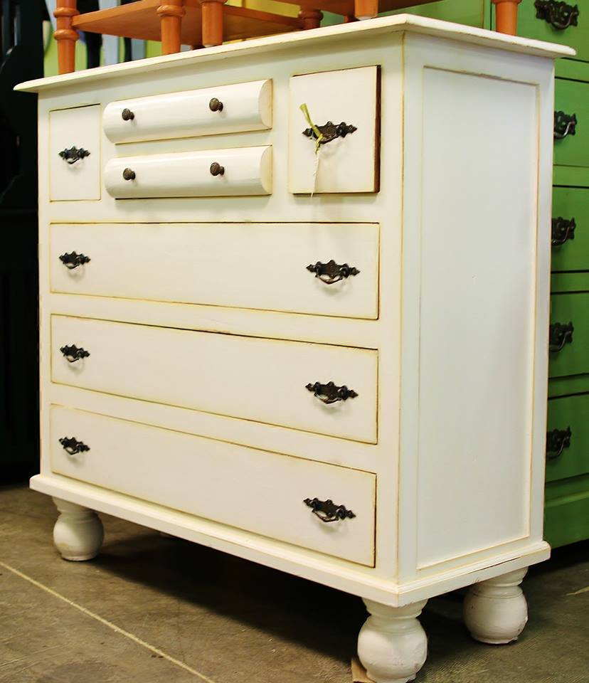 Dresser with Rounded Drawers Nadeau Dallas